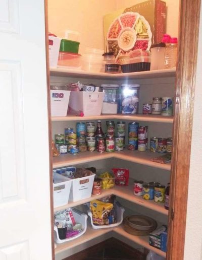 after-kitchen-pantry-organization