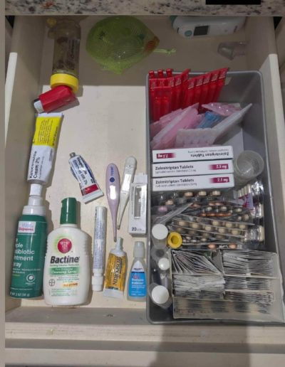 after-organization-bathroom-drawer