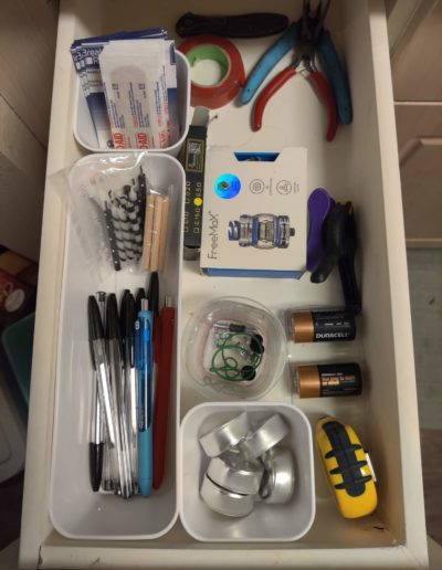 after-organized-kitchen-junk-drawer